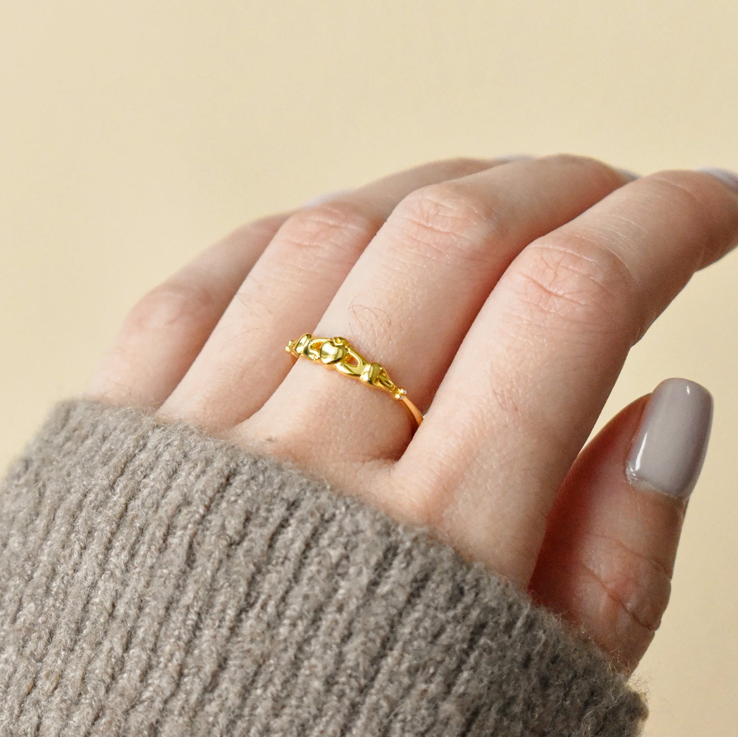 gold dainty claddagh ring
