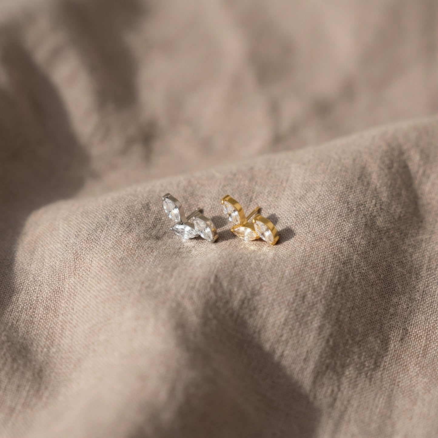 Tri-Leaf CZ Titanium Flatback Stud