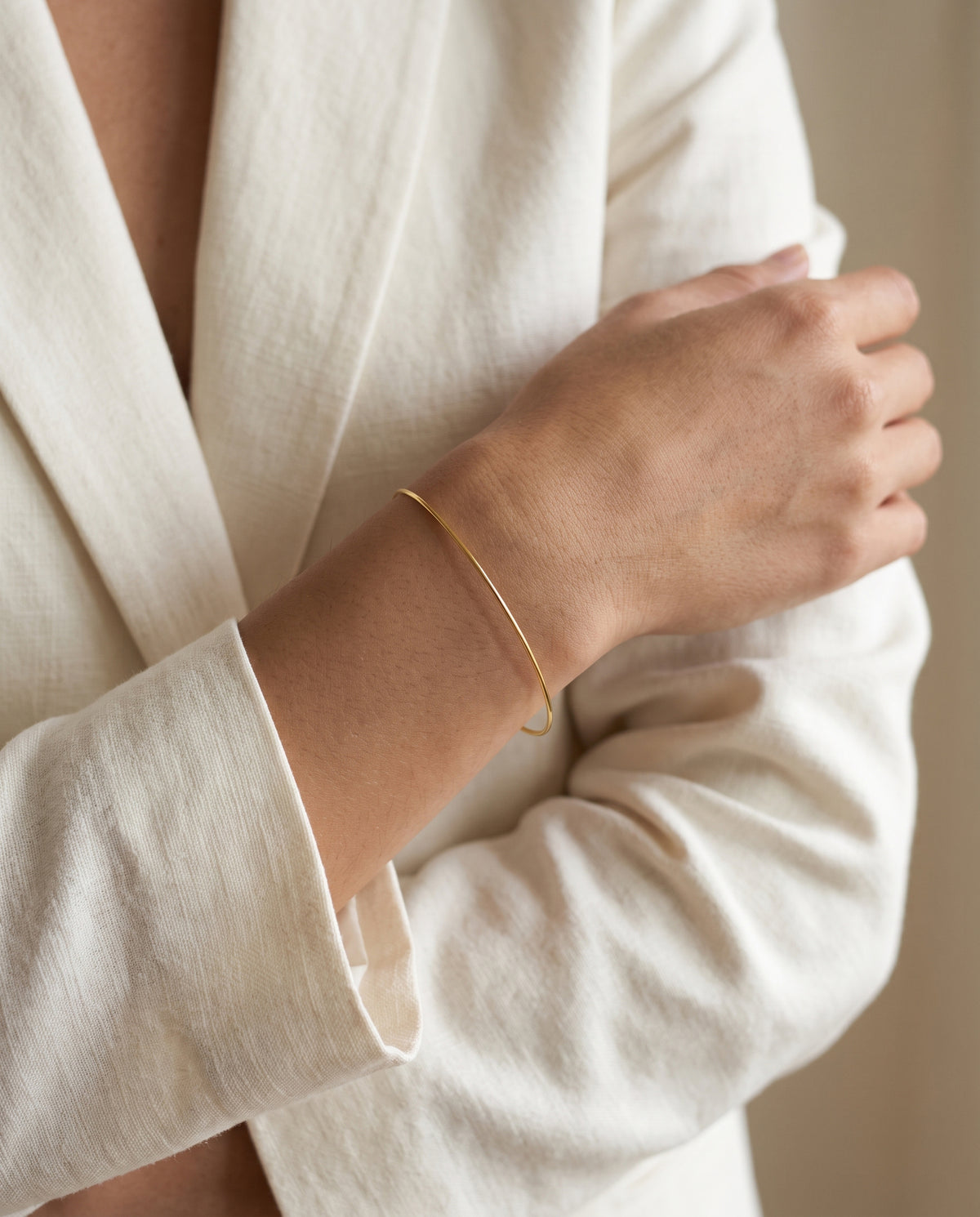 Dainty Stacking Wire Bangle