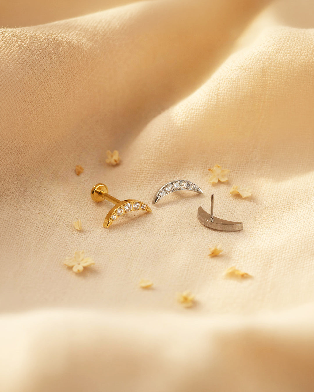 Pavé Crescent Moon Threadless Flat Back