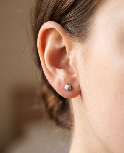 White Howlite Ball Internally Threaded Stud