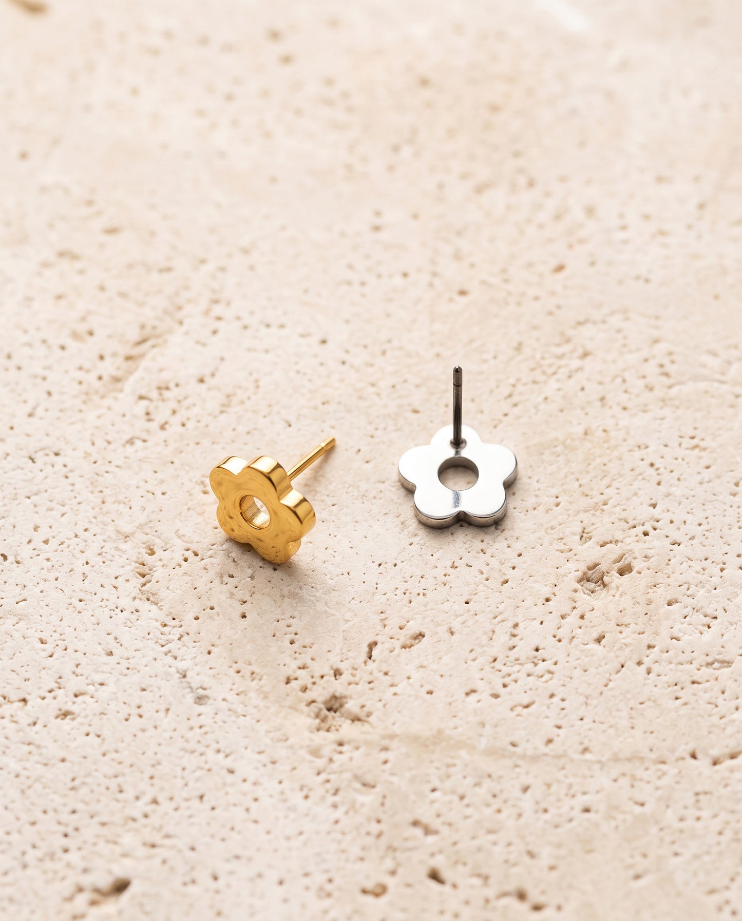 Flower Simple Push Pin Stud