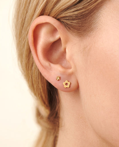Flower Simple Push Pin Stud