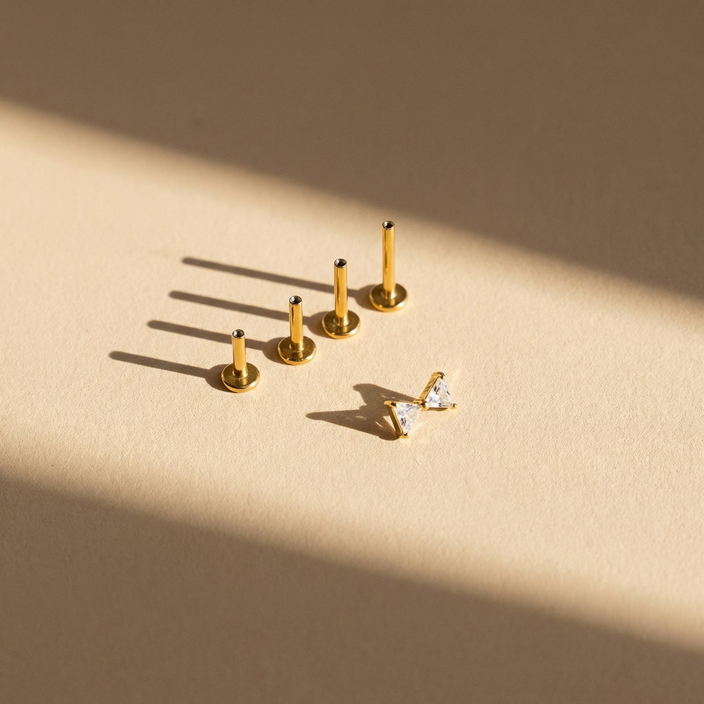 ZC Bow Dainty Internally Threaded