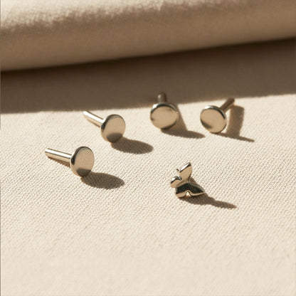 Simple Butterfly Dainty Flat Back