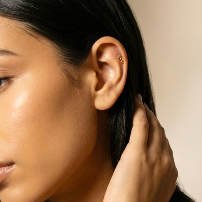 The Serpentine Titanium Flat Back Stud