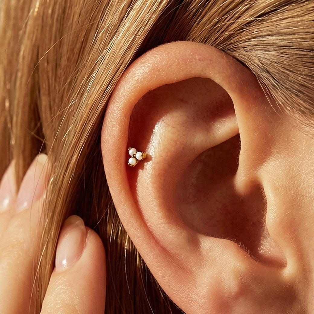 Trinity Pearl Internally Threaded Flat Back