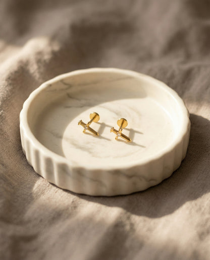 Threadless Dagger Stud