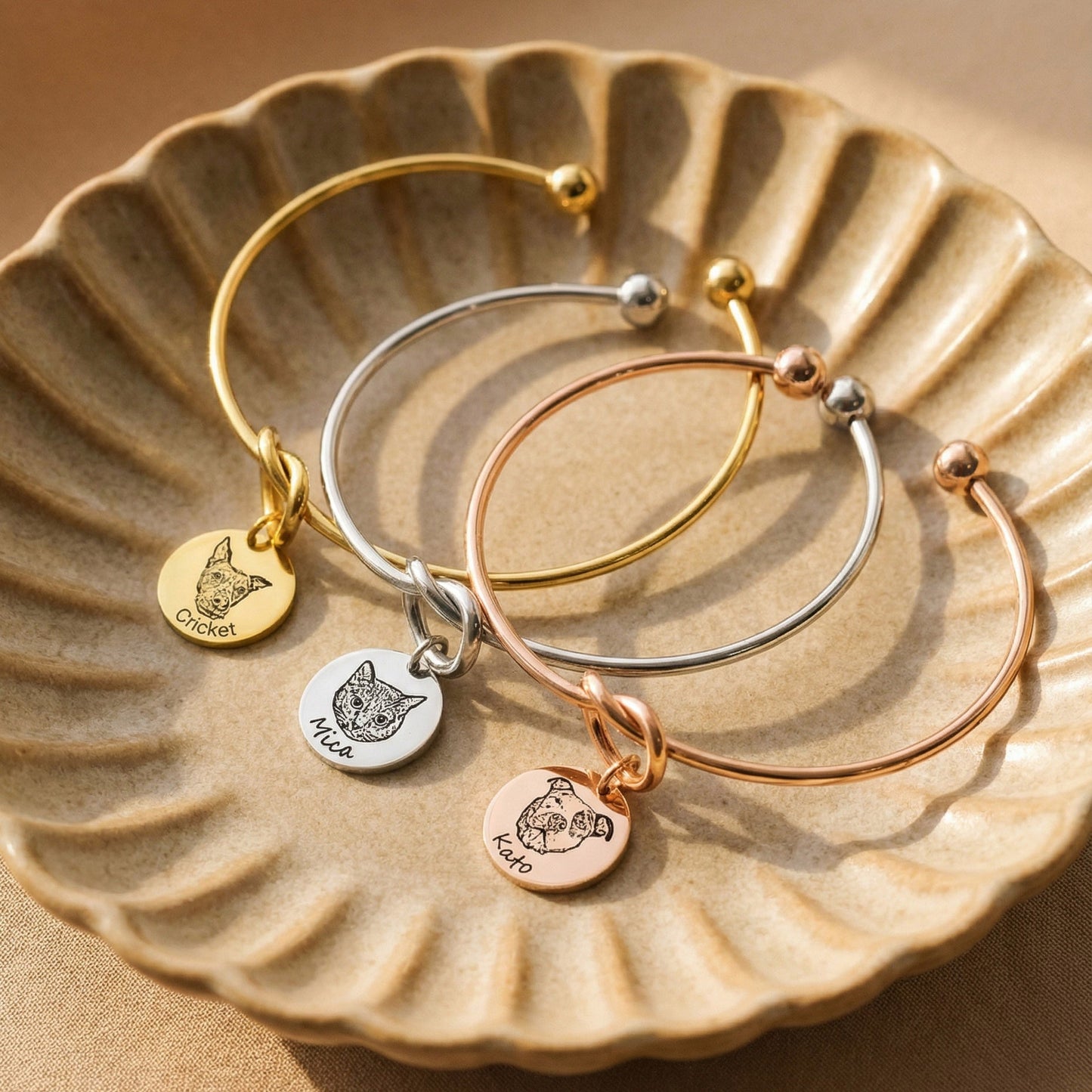 Pet Portrait Engraved Knot Bracelet
