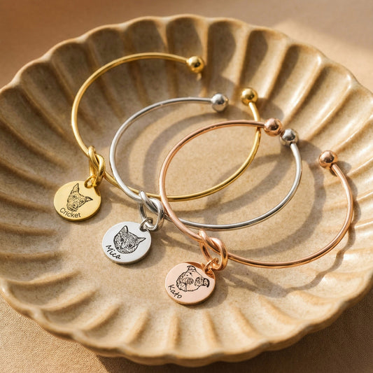 Pet Portrait Engraved Knot Bracelet